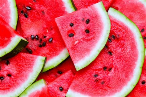 8 Amazing Health Benefits of Watermelon (Pakwan).